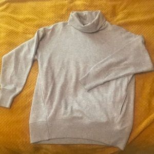 Aerie Turtleneck sweatshirt